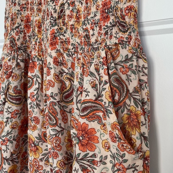 Jumpsuit with pockets - Picture 4 of 6